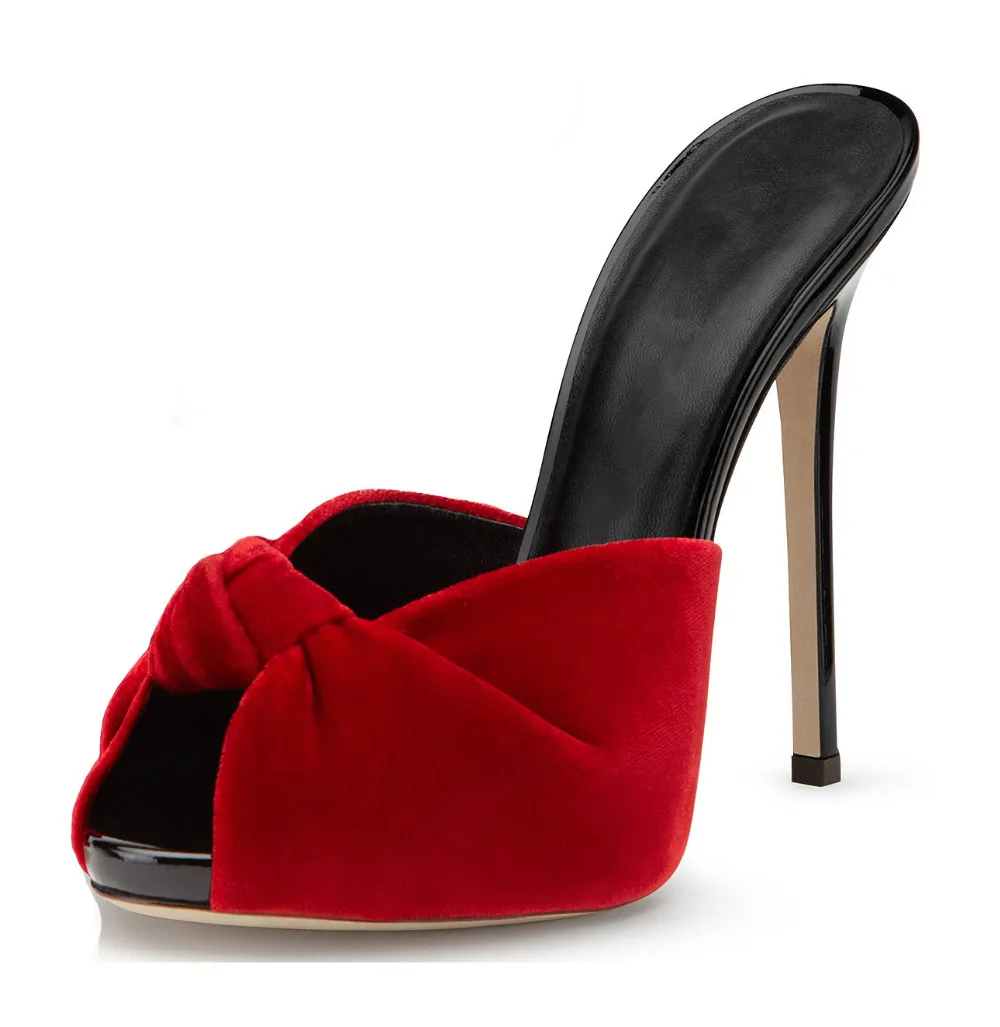knot slippers (1)