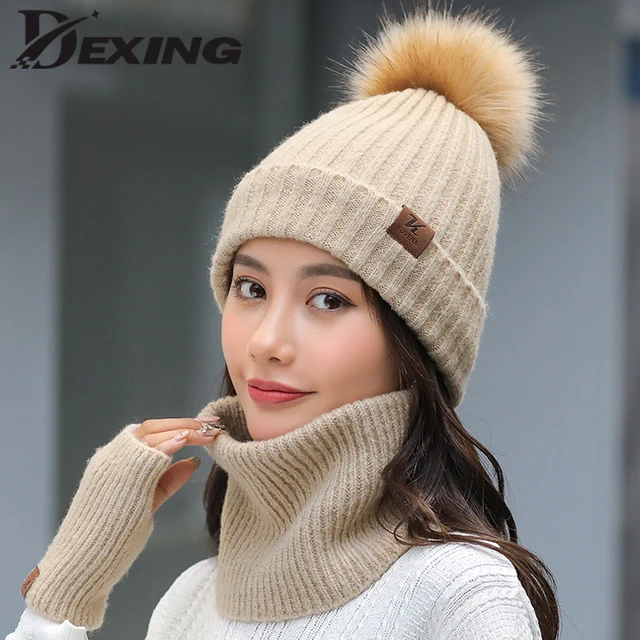 womens wool hat and gloves