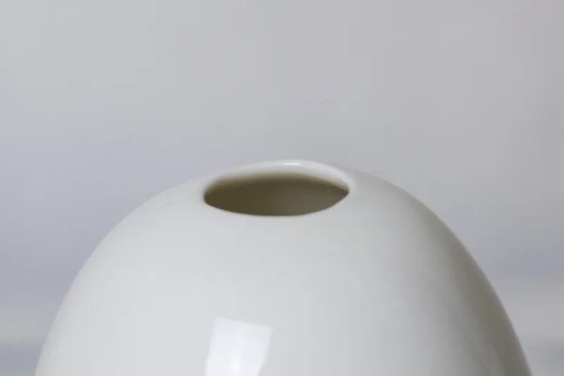 (4)