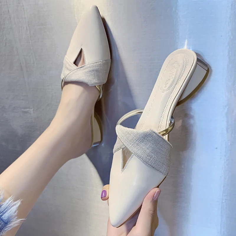 

Women's Slippers 2019 Shoes Square heel Med Designer Slides Heeled Mules Cover Toe New Luxury Soft Sliders Pointed Rome