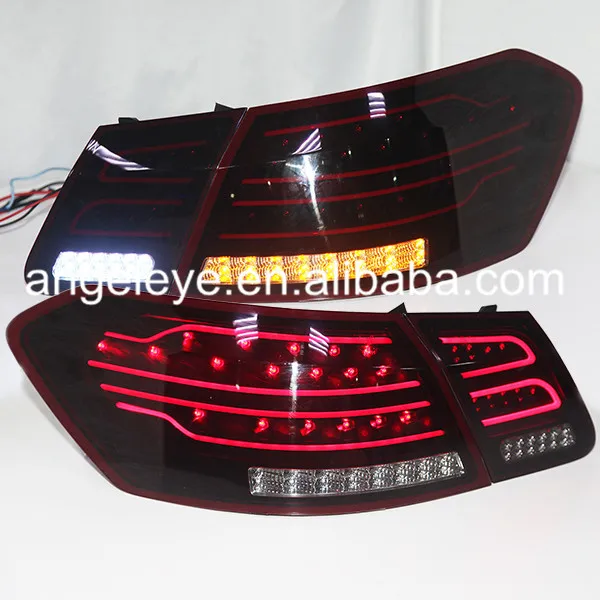

For Mercedes-Benz W212 Tail Lamp 2009-2012 year Red Color TW