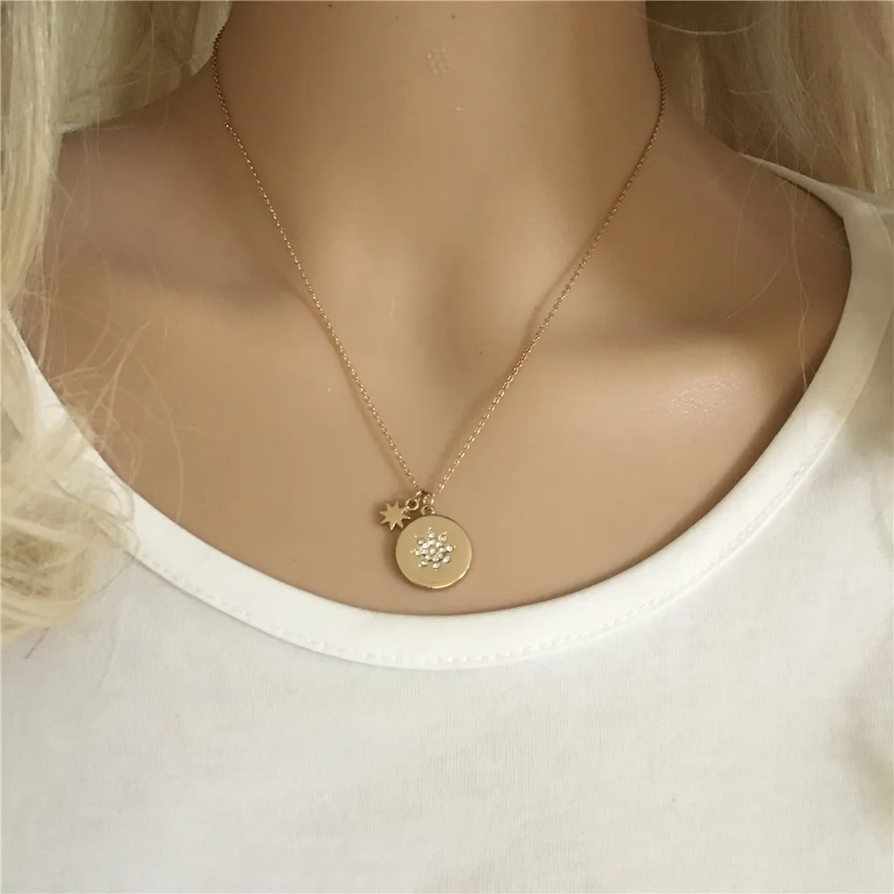 

Gold color plating star with stone paving round disc charm delicate necklace