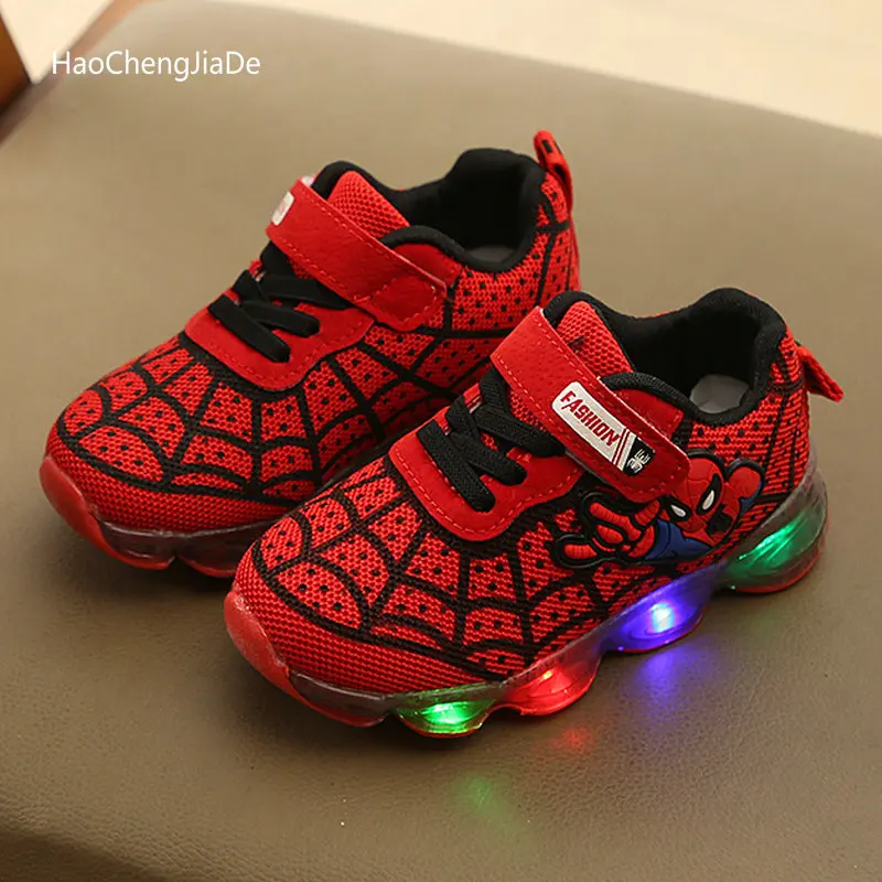 أطفال أحذية مع مصباح ليد جديد الكرتون سبايدرمان الأطفال متوهجة رياضية الفتيان الفتيات الرياضة احذية الجري تنفس حجم 21-30