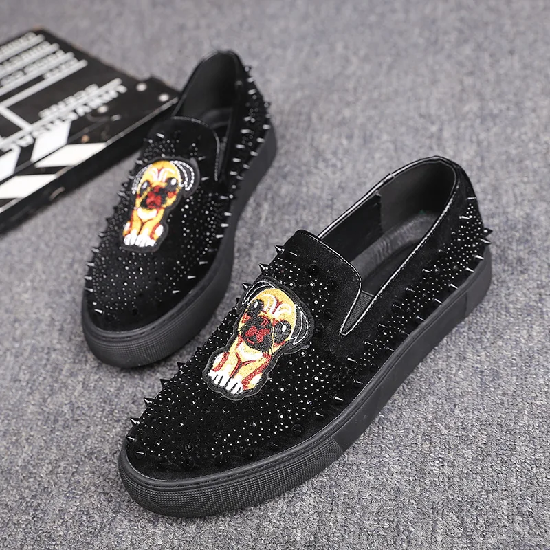

Korean style design men casual genuine leather shoes flat platform slip-on embroidery rivets shoe rhinestone loafers zapatos man