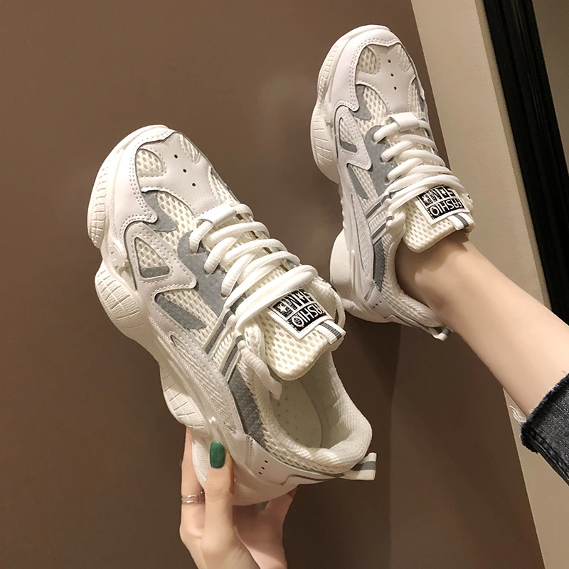 

Old shoes female 2019 spring new Korean version of the wild thick bottom mesh student wisdom smoke sports shoes women shoes