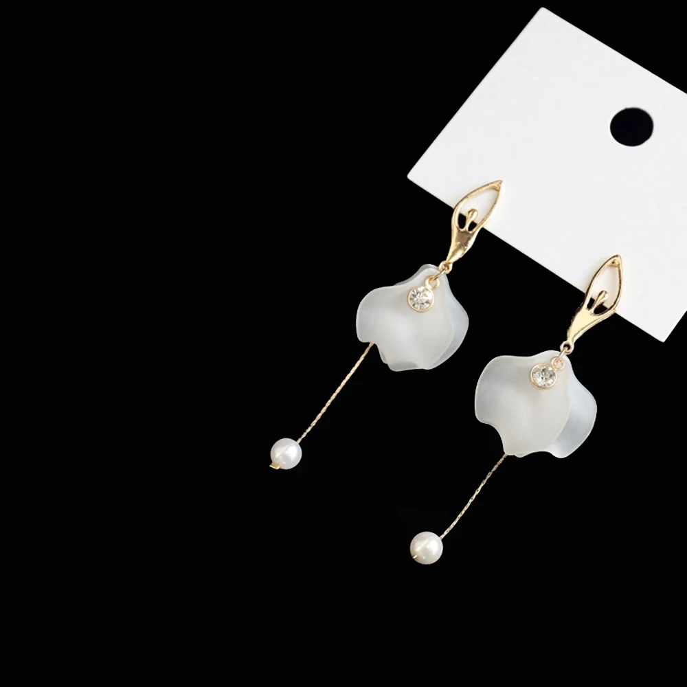 

1 Pair Elegant Women Acrylic Petal Crystal Rhinestone White Flower Colorful Drop Long Tassel Dangle Earrings Fashion Jewelry