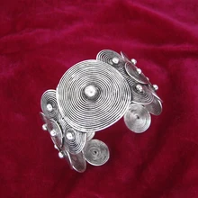 Этнический стиль Miao этнический ювелирный женский серебряный браслет ручной работы Miao браслет на руку широкий браслет с узором