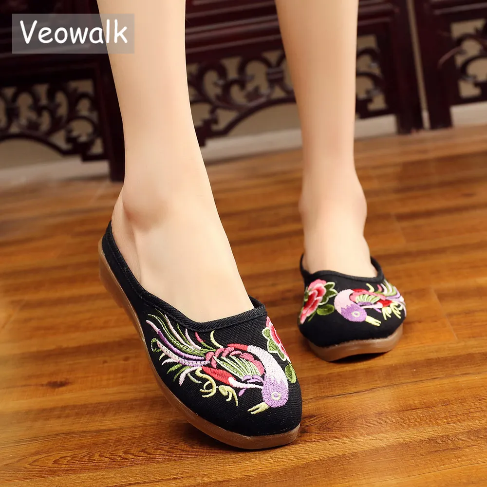 

Veowalk Bird Embroidered Summer Women Cotton Fabric Flat Slippers Handmade Comfortable Ladies Casual Canvas Slip on Slides Shoes