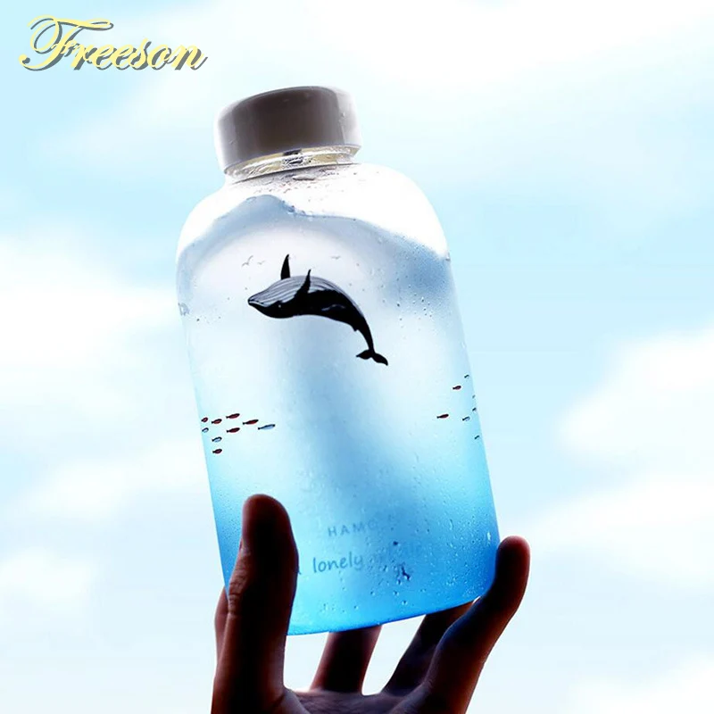 Креативная стеклянная бутылка для воды градиентного цвета с Китом, милые бутылки с океанскими животными, 600 мл, Спортивная бутылка для кемпинга, посуда для напитков, Прямая поставка
