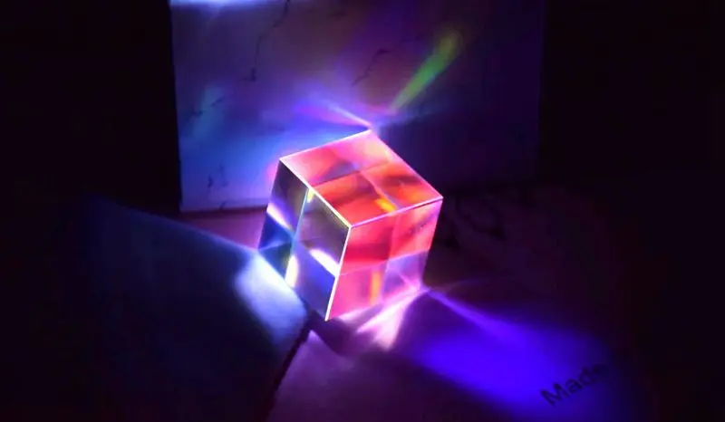 9485621216_1081104174