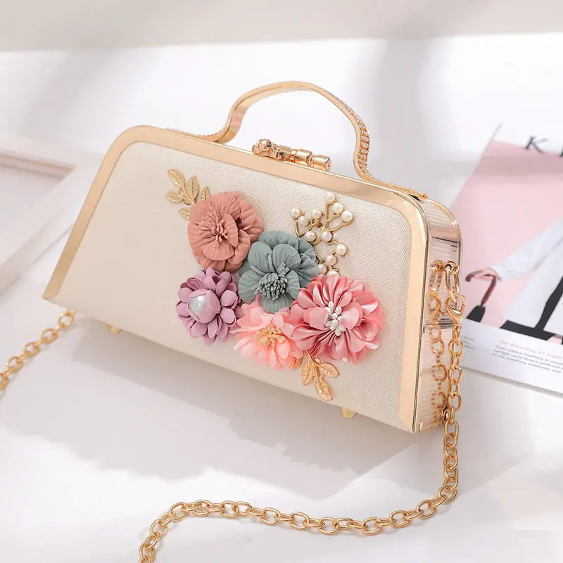 RanHuang New Arrive Women Flower Flap Small Handbags Fashion Shoulder Bags Ladies Evening Bags Cute Messenger Bags Purple - Цвет: White