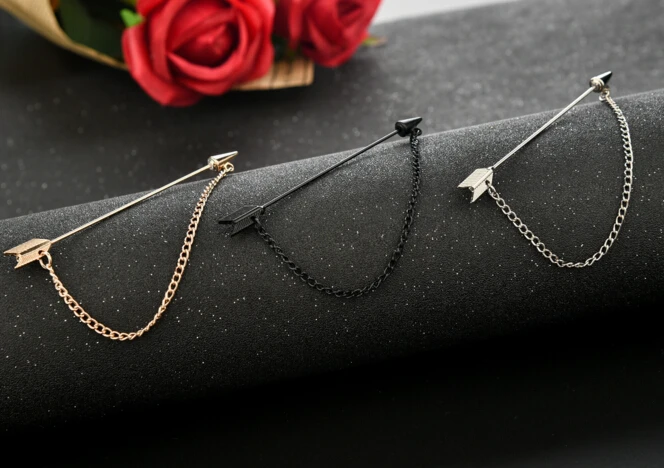 2016 الأزياء الذهب سلسلة طوق بروش الرجال دعوى طية صدر السترة دبوس السهم دبابيس شرابة رجل الاكسسوارات بروش زفاف قميص للنساء