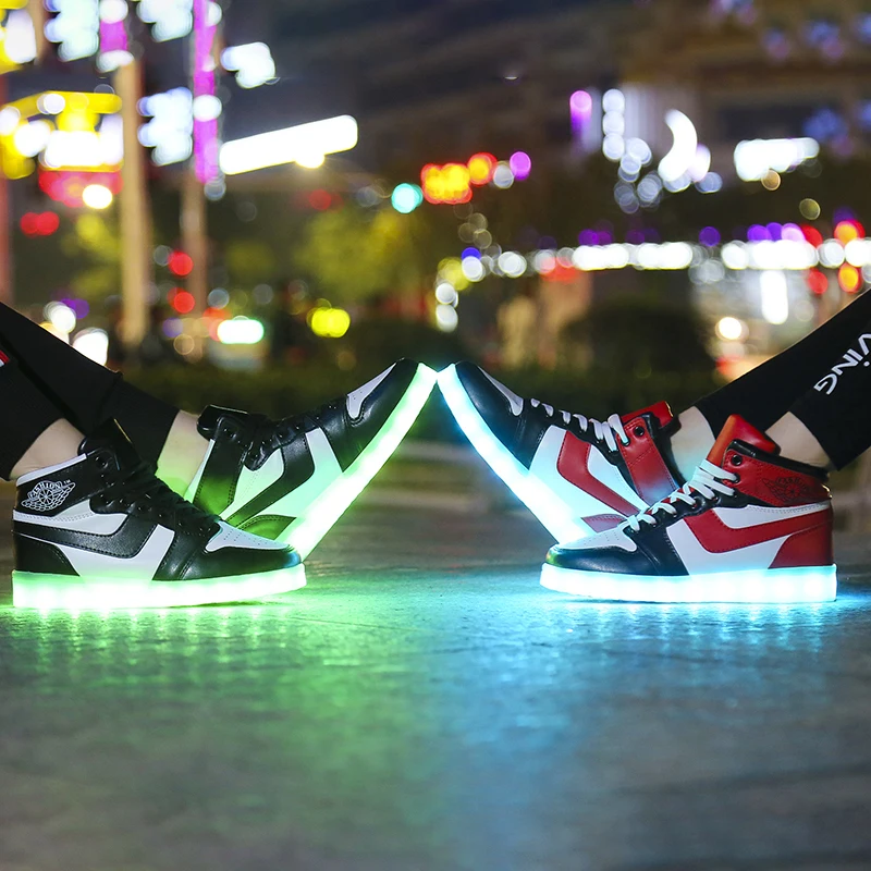 حجم 33-42 الاطفال Led Usb شحن متوهجة رياضية الأطفال مضيئة الأحذية للفتيات الفتيان الرجال النساء تزلج الأحذية تضيء أحذية