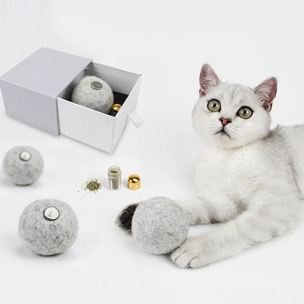 

Interactive Funny Cat Ball Teaser Catnip Capsule Faux Wool Ball Catmint Chew Pet Toy 2019