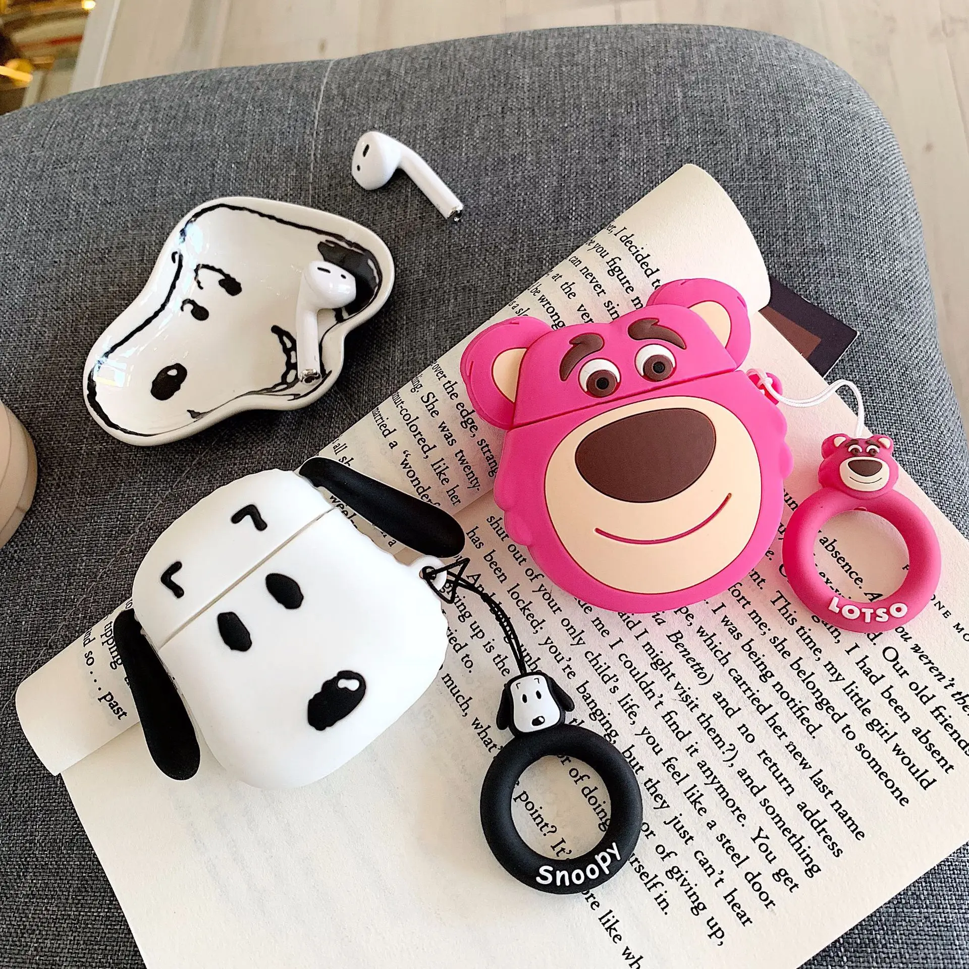 

For AirPods Case 3D Cartoon Earphone Protective Cover For Apple Airpods 2 Headphone Earbuds Charging Box with Finger Ring Strap