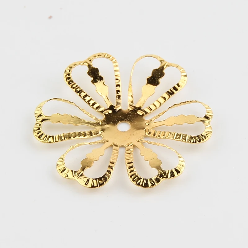 50pcs 28mm Gold Filigree Six leaves Flower Connectors Metal Decoration