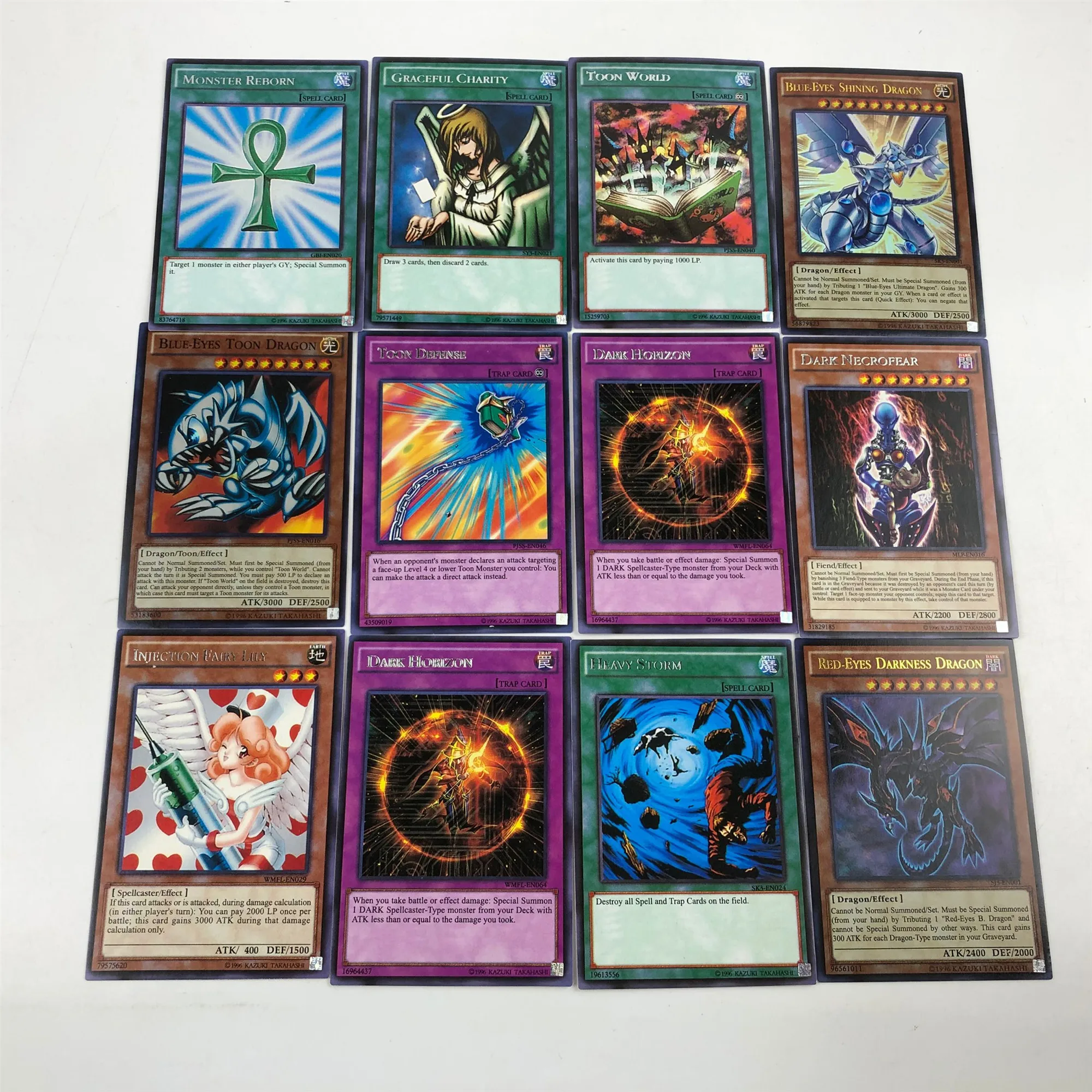240pcs/set Yu Gi Oh Game Cards Classic YuGiOh Game English Cards Carton Collection cards with flash card and metal tin box toys