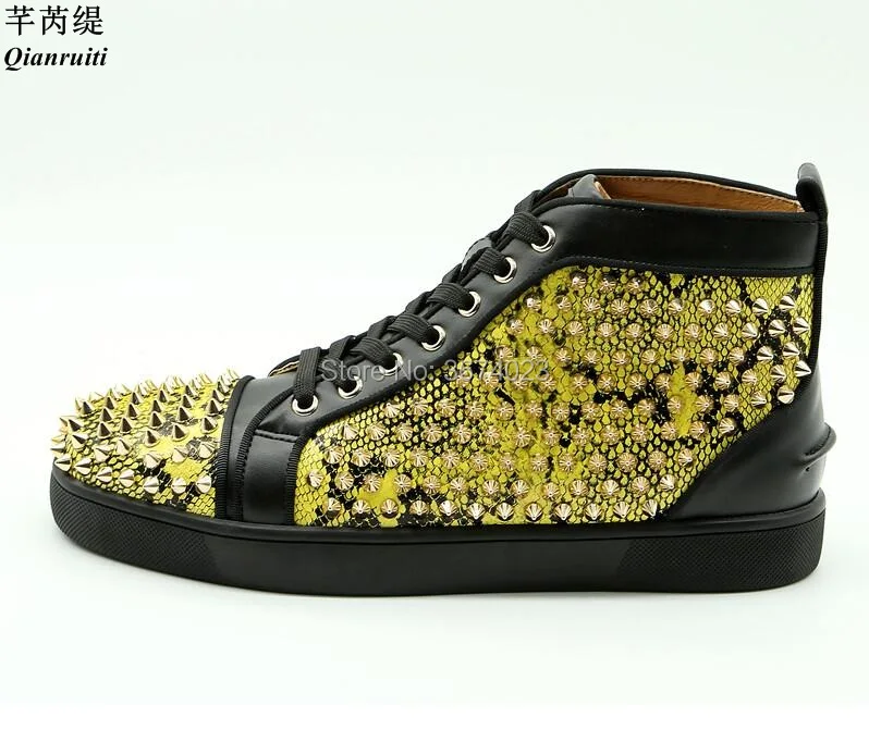 

Qianruiti Men Lace-up Flat High Top Shoes Gold Black Spike Shoes Rivet Sneaker Round Toe Thick Bottom Shoes Causal Shoes Men