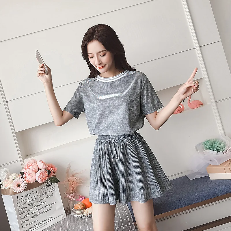 

2019 Summer New product Round neck T-shirt + pleated wide-leg shorts pink two-piece suit female T94