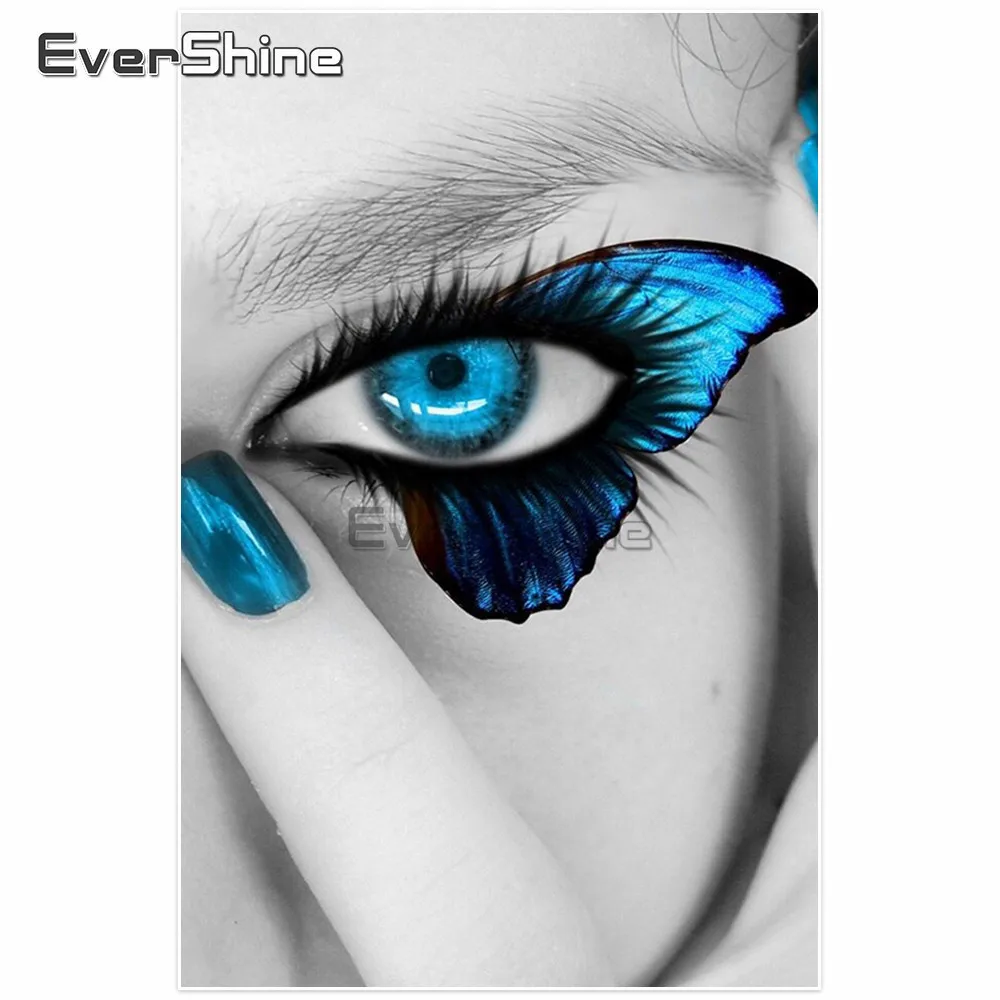 Аватарки с синим глазом. Макияж бабочка синяя на глазах. Ресницы аватар. Макияж бабочка на глазах лёгкий. Картинки с глазами красивыми с бабочками и морем