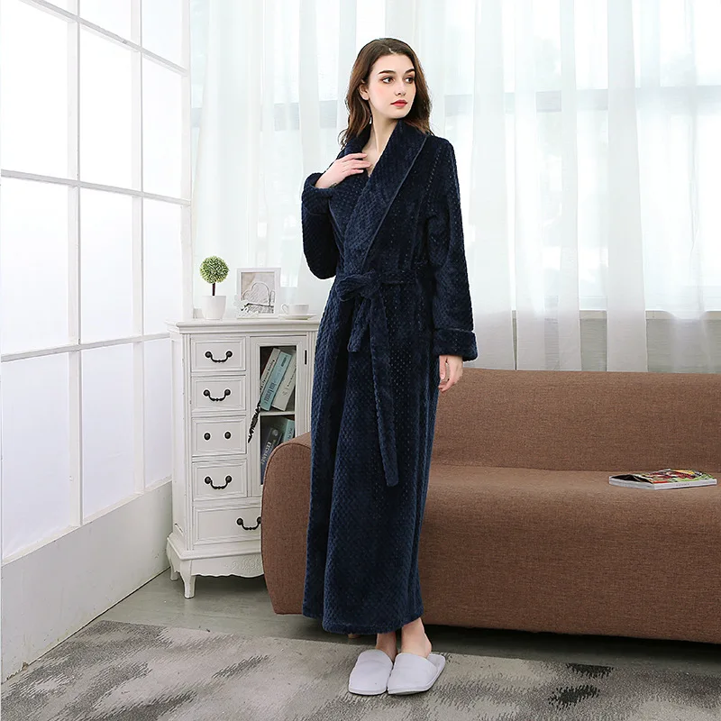 

Noble type couples soft comfortable bathrobe sleepwear fashion style in flannel velvet long gown in winter and autumm cardigan