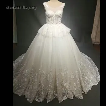 شراءالفاخرة اللؤلؤ التطريز الزهور الكرة بثوب فساتين الزفاف 2018 مع قطار كاتدرائية مطرز كنيسة أثواب الزفاف Vestido دي Noiva