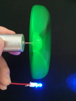 

1 pcs 0.1v -18v DC generator micro wind turbines small DIY