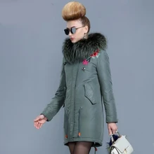 European Winter Jacket Women Winter Down Jackets and Coats with Fur Luxury Parka ukraine Woman Ultra Light Down Coats for Women