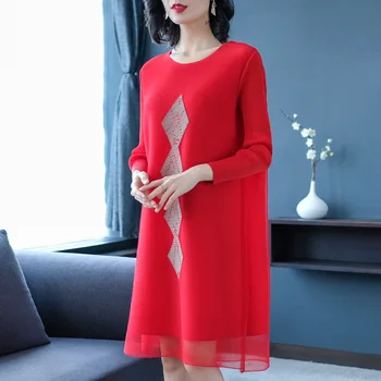 

Plus Size Dress Women 2019 New Spring Fashion Round neck Embroidered Beading Loose Elegant Casual Miyake Pleats Dress