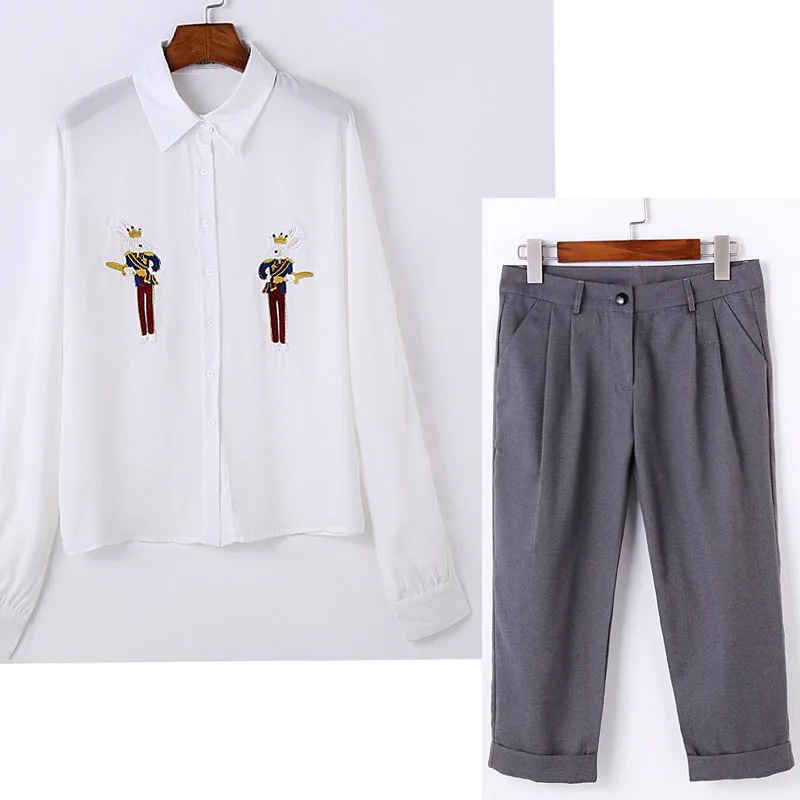 

Spring autumn white embroidered CARTOON shirt + casual PANTS LADY CLOTHES SET FACTORY WHOLESALE