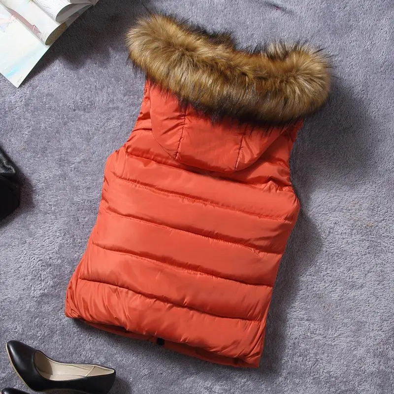 2018 бренд зимний жилет для женщин куртка пальто подпушка хлопок повседневное с капюшоном Мех животных вязаные жилеты для ж