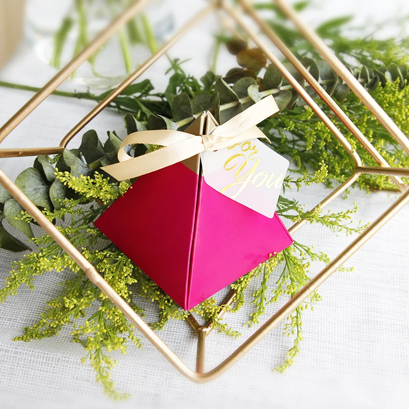 

Rose Red Triangle Pyramid Style Praline Shawl Wedding Favors Party Delivers Paper Gift Boxes With Dank Card Chocolate Box