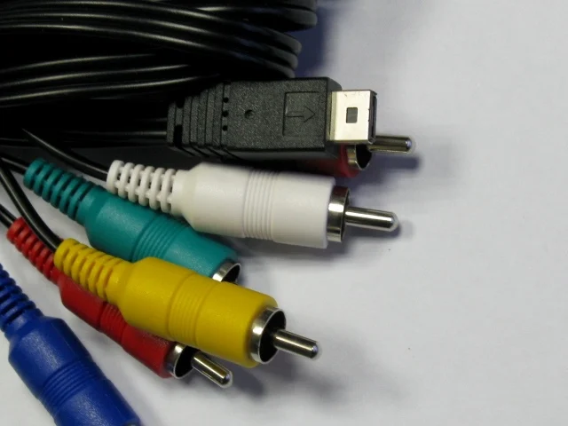 HDC-SD80P9 HDC-SD90 Camcorder Panasonic K1HY12YY0012 AV-Kabel für HDC-SD800