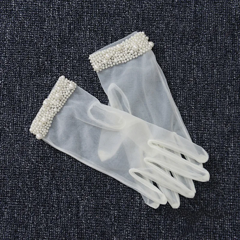 Короткие перчатки невесты длиной до запястья, цвета слоновой кости, жемчуг, бисер, полупрозрачные перчатки невесты, женские свадебные аксессуары