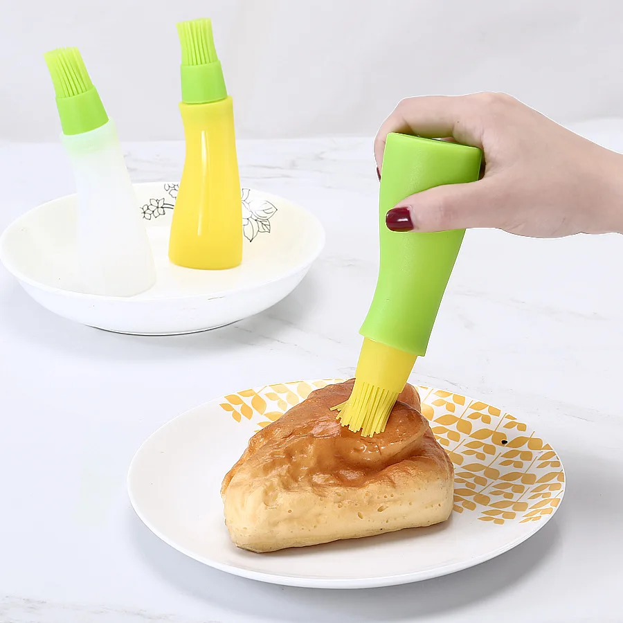 

2pcs Kitchen Tools Barbecue BBQ Brush Basting Tools Silicone Oil Brush Cake Butter Honey Bread Pastry Tools BBQ Cleaning Brush