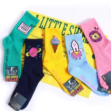 Короткие носки для девочек с героями мультфильмов милые хлопковые носки в Корейском стиле женские носки Ulzzang Harajuk мягкие Смешные художественные Носки с рисунком японского цвета