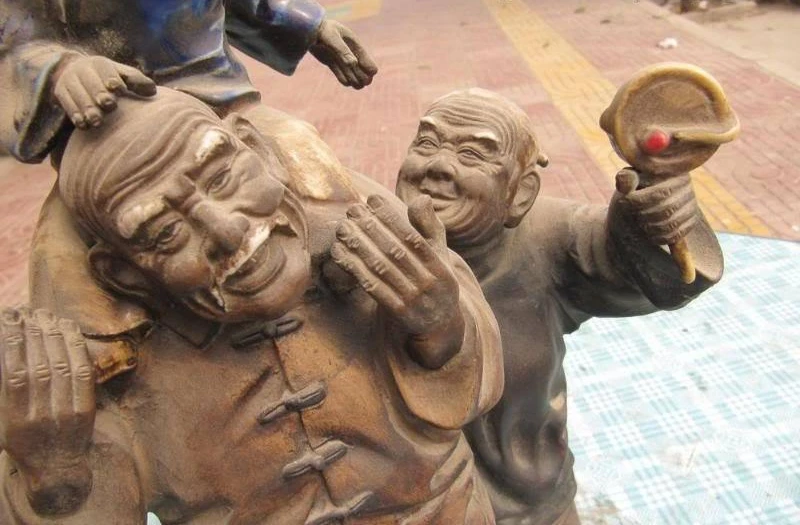 

China Folk Pottery WuCai porcelain kindly Old Man & carline Play Boy Art Statue