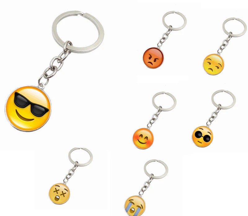 DHLFREE 300PCS Lovely Wild Key Chains Round Emoji Smiley Face Key Chain Metal Glass Pendant