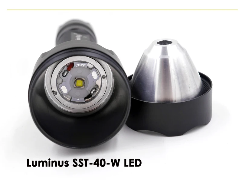 C8 SST-40 flashlight (12)