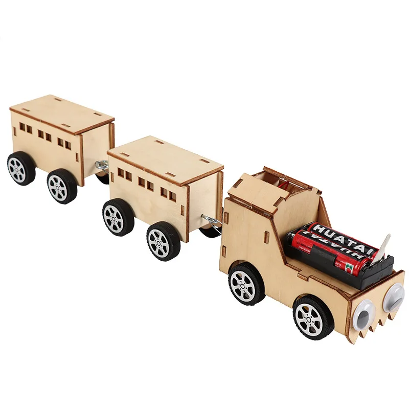 

1pcs Creative Wooden 3 Sections Train DIY Puzzle Electric Toy Simple Physical Science Experiment Toy Vehicles For Kids Gift