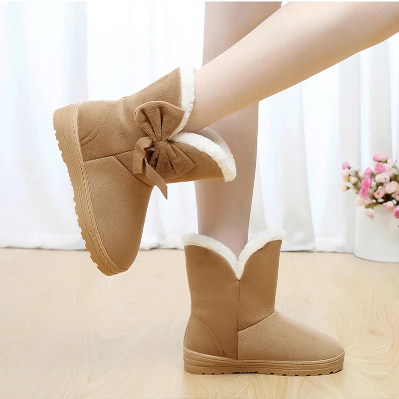 Vente Femmes Bottes de Neige D hiver Femelle Cheville Bottes Chaud En Peluche Bowtie Fourrure Daim Caoutchouc Plat Glissement Sur 2018 De Mode Plate Forme Des Femmes chaussures