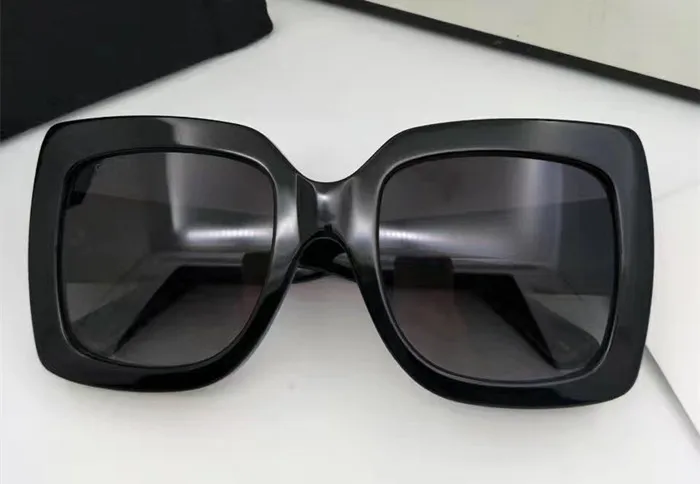 

Hot! 2017 New Fashion Black sunglasses brand women's glasses Large square With Original packaging box