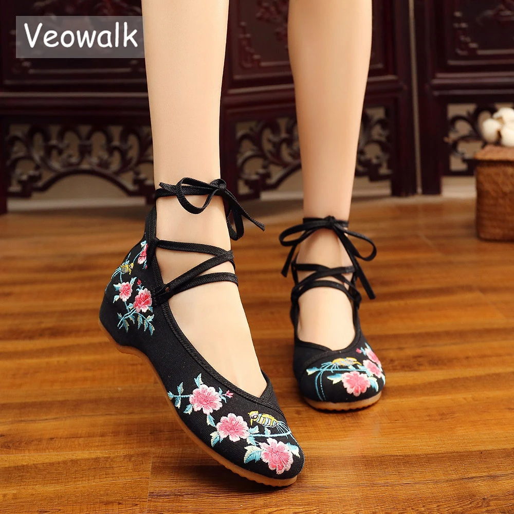 flats with flower on top