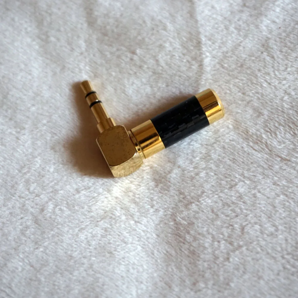 

90 Degree Jack 3.5mm stereo headset plug 3 pole 3.5 Audio Plugs Carbon fiber Jack Adaptor Connector for iphone