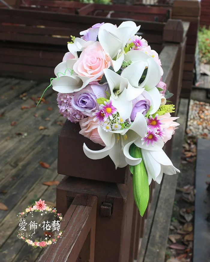 bouquet de mariee blanc rose 1