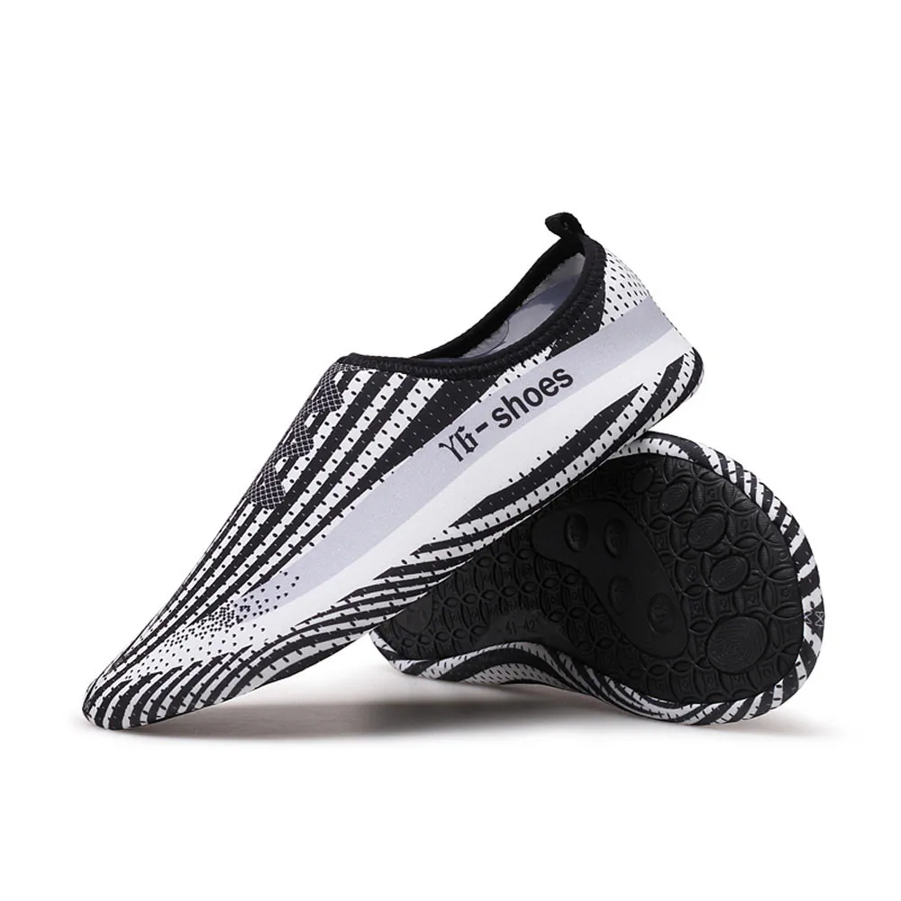 

Breathable Beach Water Upstream Sports anti-skid Socks Underwater Couple Sets Of Feet Yoga Shoes Diving Shoes