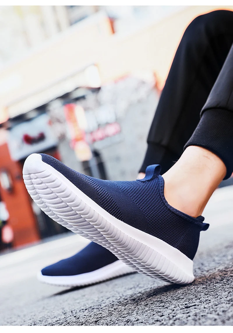 10536636519_2099804725