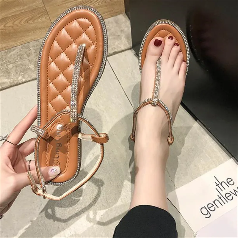 

Summer flat sandals ladies shiny bright beach slippers flat bottom gladiator shoes T word casual sandals women's shoes beige 39