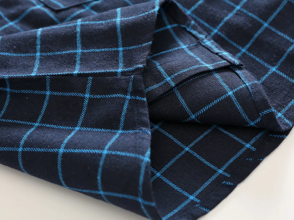 5791147847_2068599042