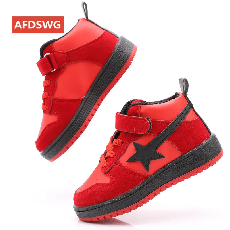 AFDSWG/сезон весна-осень; модные черные повседневные кроссовки с пятиконечной звездой для мальчиков; красная детская обувь для девочек; детские кроссовки